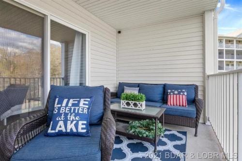 Family Fun Lakefront Condo at Parkview Bay Hotel in Osage Beach