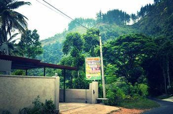 Rockview Holiday Bungalow Hotel in Central Province