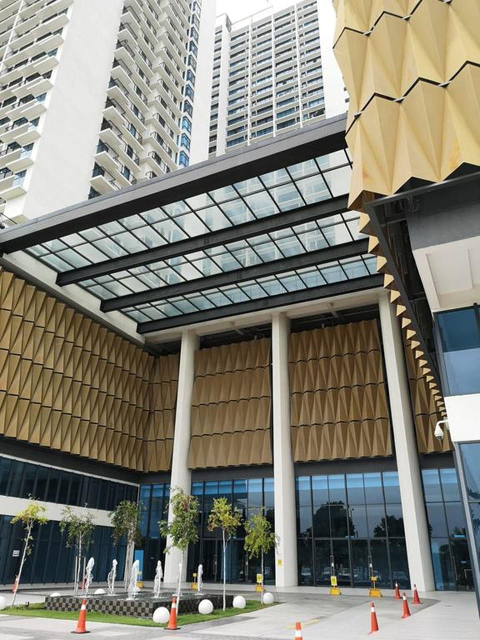 Machome GuestHome at Trefoil Setia City Hotel in Selangor, Malaysia
