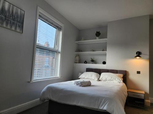 Beautiful stylish house near town centre Hotel in Rugby