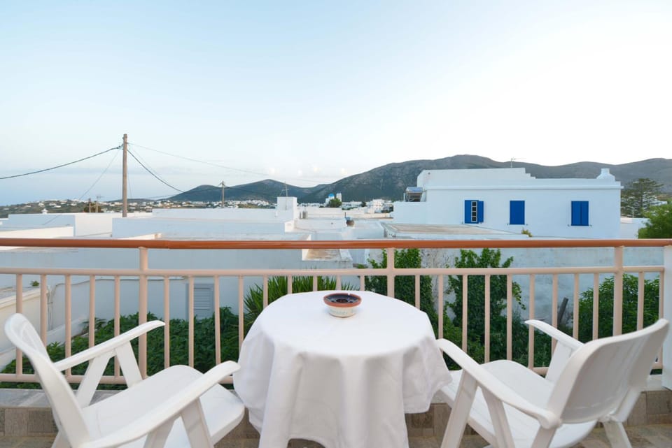 Artemon Hotel Hotel in Milos