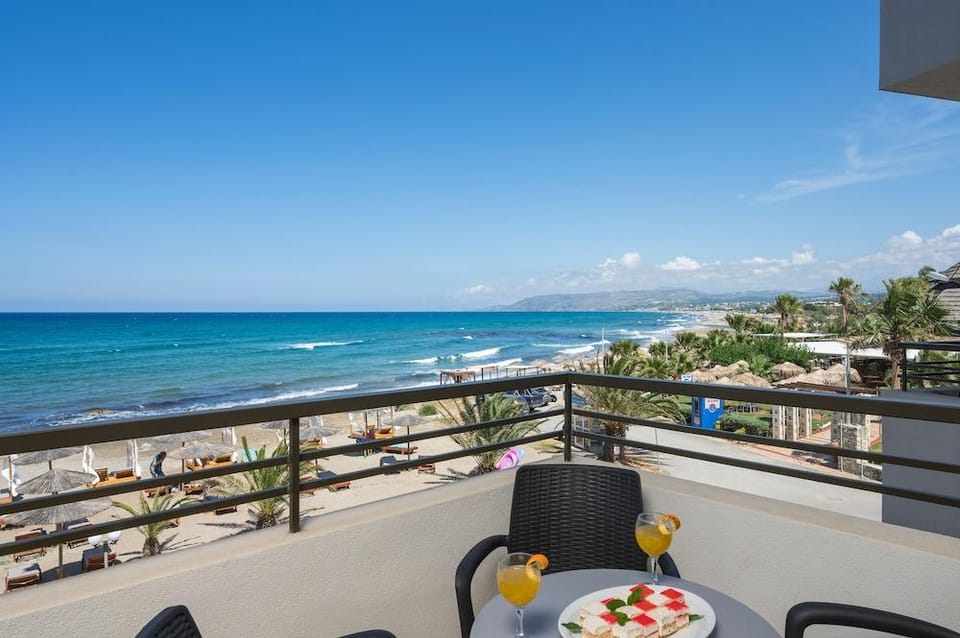 Mare Blue Suites Hotel in Crete