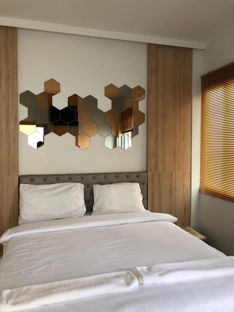 Chics Resort Hostel in Laos