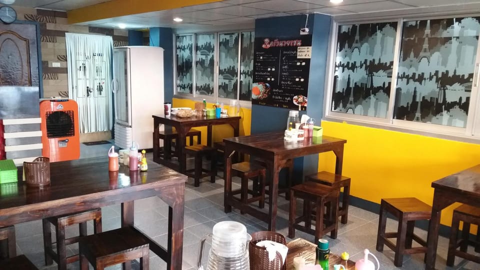 Natcha Place Rangsit Donmuang Apartment hotel in Laos