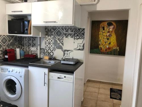 Room in house near Lycee International St Germain en Laye Hotel in Saint-Germain-en-Laye