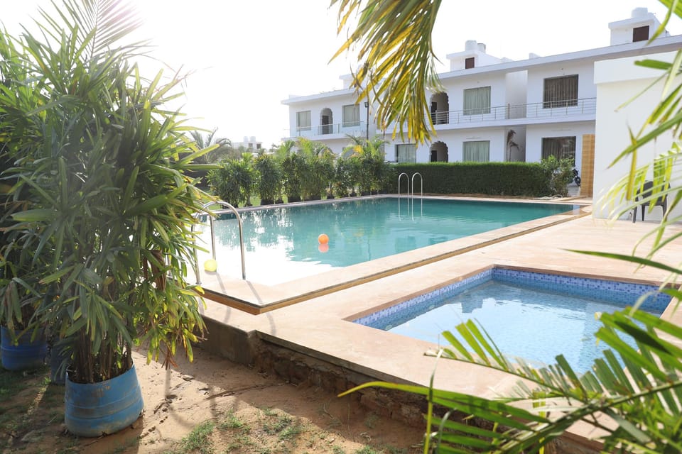 Aravali Hills Resort Hotel in Rajasthan