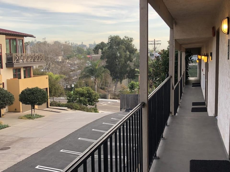 Moonlight Beach Motel Hotel in Encinitas