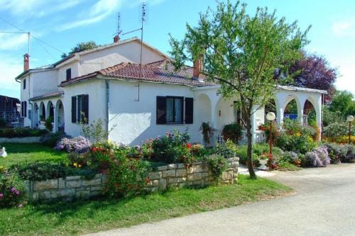Double Room Zambratija 11875a Hotel in Istria County