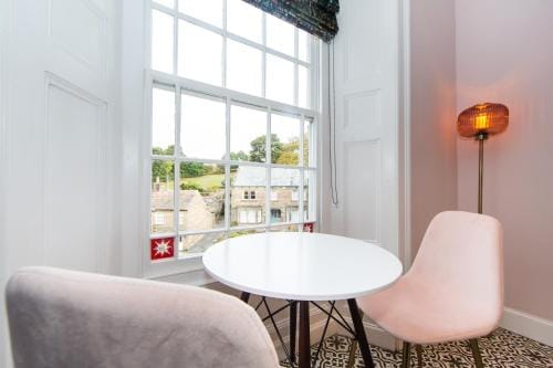 Skeldale House 'All Creatures Great & Small' Luxury Apartments & Studios in Askrigg, Yorkshire Dales Hotel in England