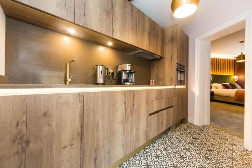 Skeldale House 'All Creatures Great & Small' Luxury Apartments & Studios in Askrigg, Yorkshire Dales Hotel in England