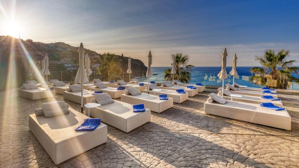 Playacalida Spa Hotel Luxury Hotel in Costa Tropical
