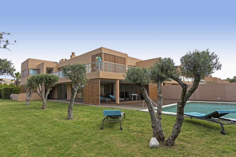 Salgados Beach Villas Hotel in Guia