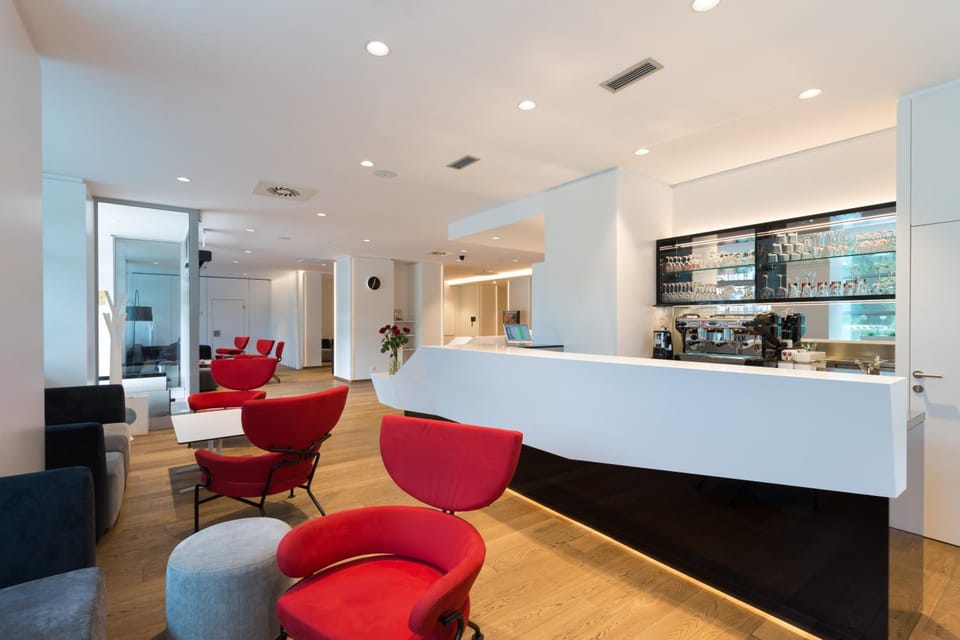 Bar/lounge