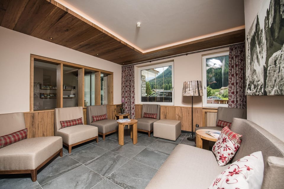 Hotel Waldheim Hotel in Sexten