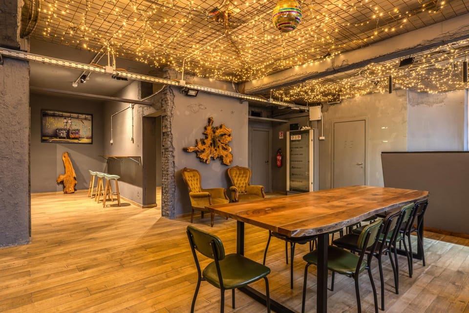 Bar/lounge