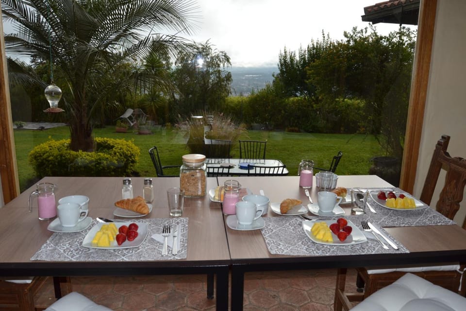 Ilatoa Lodge Hotel in Quito