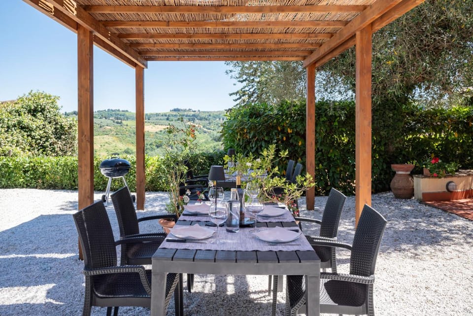Agriturismo Fattoria Bacio Hotel in Tuscany