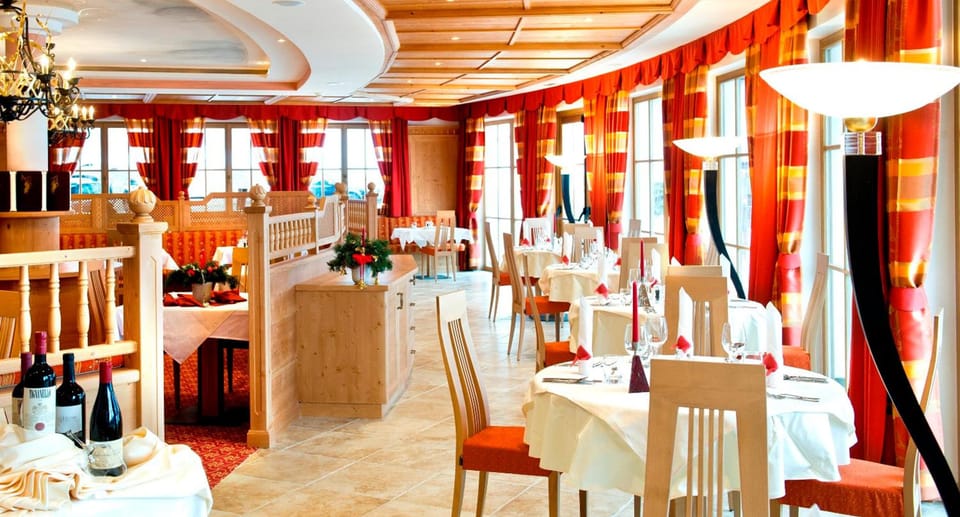 Chalet Tianes Alpine Relax Hotel in Trentino-South Tyrol