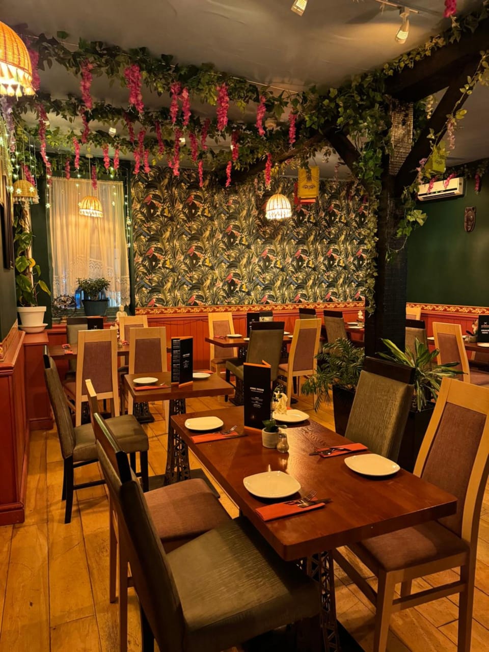 The Old Court Hotel Hotel in West Oxfordshire District