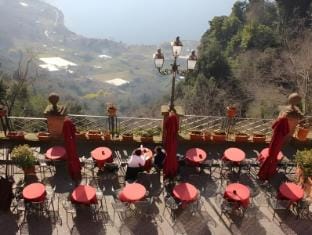 Albergo Diffuso Locanda Specchio Di Diana Hotel in Lazio