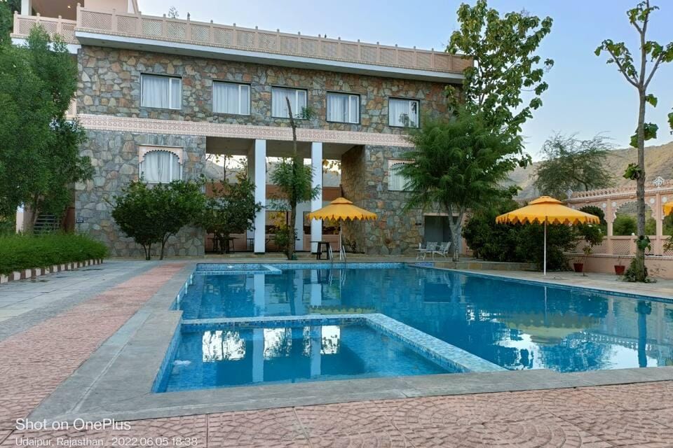Kavish Holiday Hill Resort n Spa - Udaipur Resort in Rajasthan