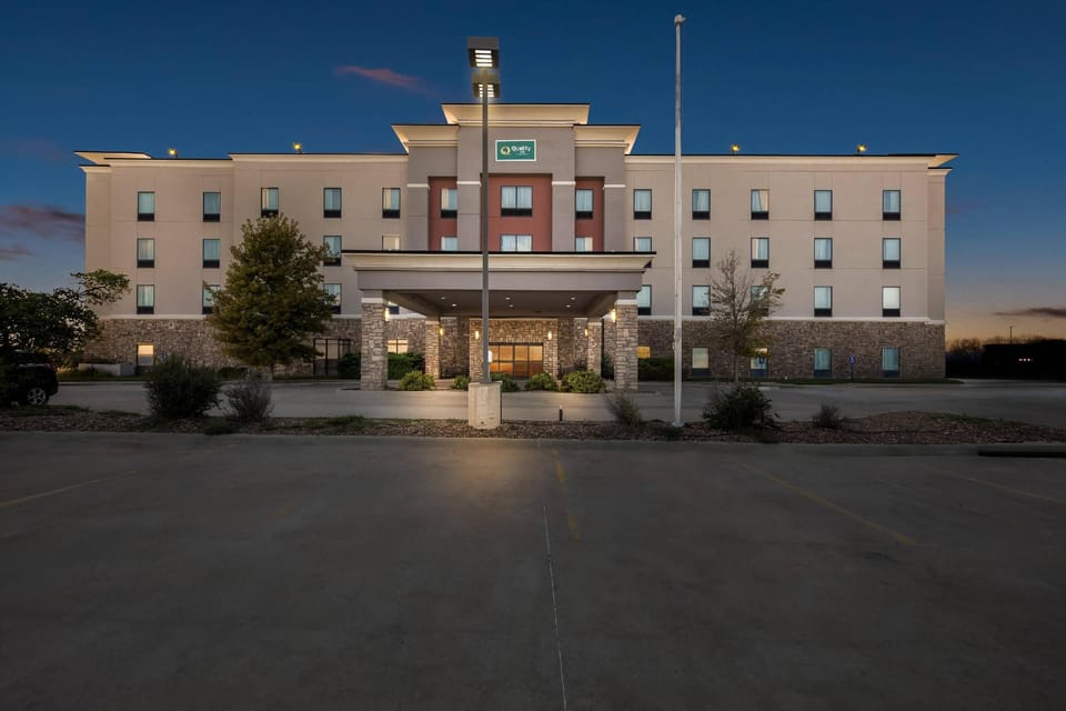 Quality Inn - Pratt Hotel in Kansas