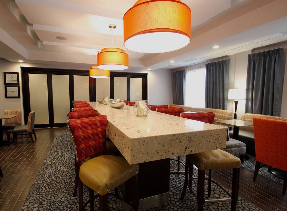 Hampton Inn Suffolk Hotel in Suffolk
