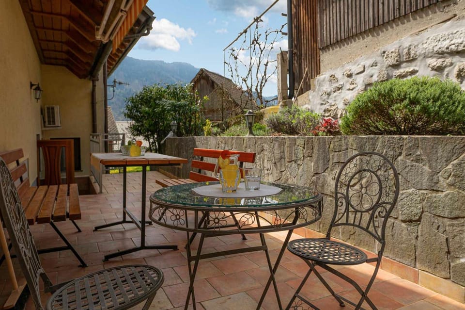 Rooms & Apartments Pr Matjon Hotel in Bled