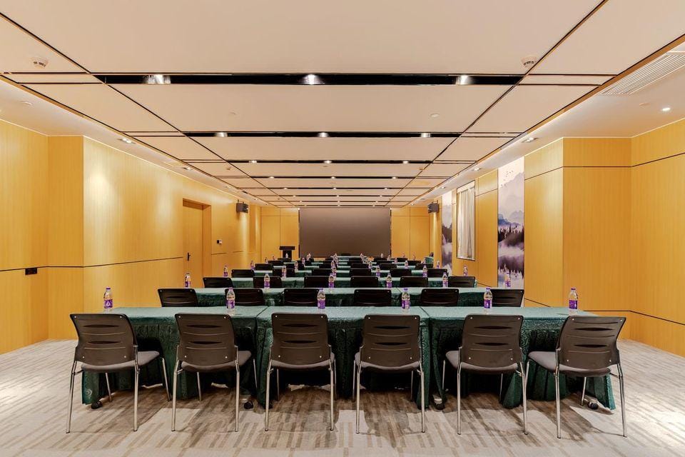 Oriental Hotel (Haiji Star Plaza Store, Frog Port Vocational Education Park) Hotel in Jiangsu