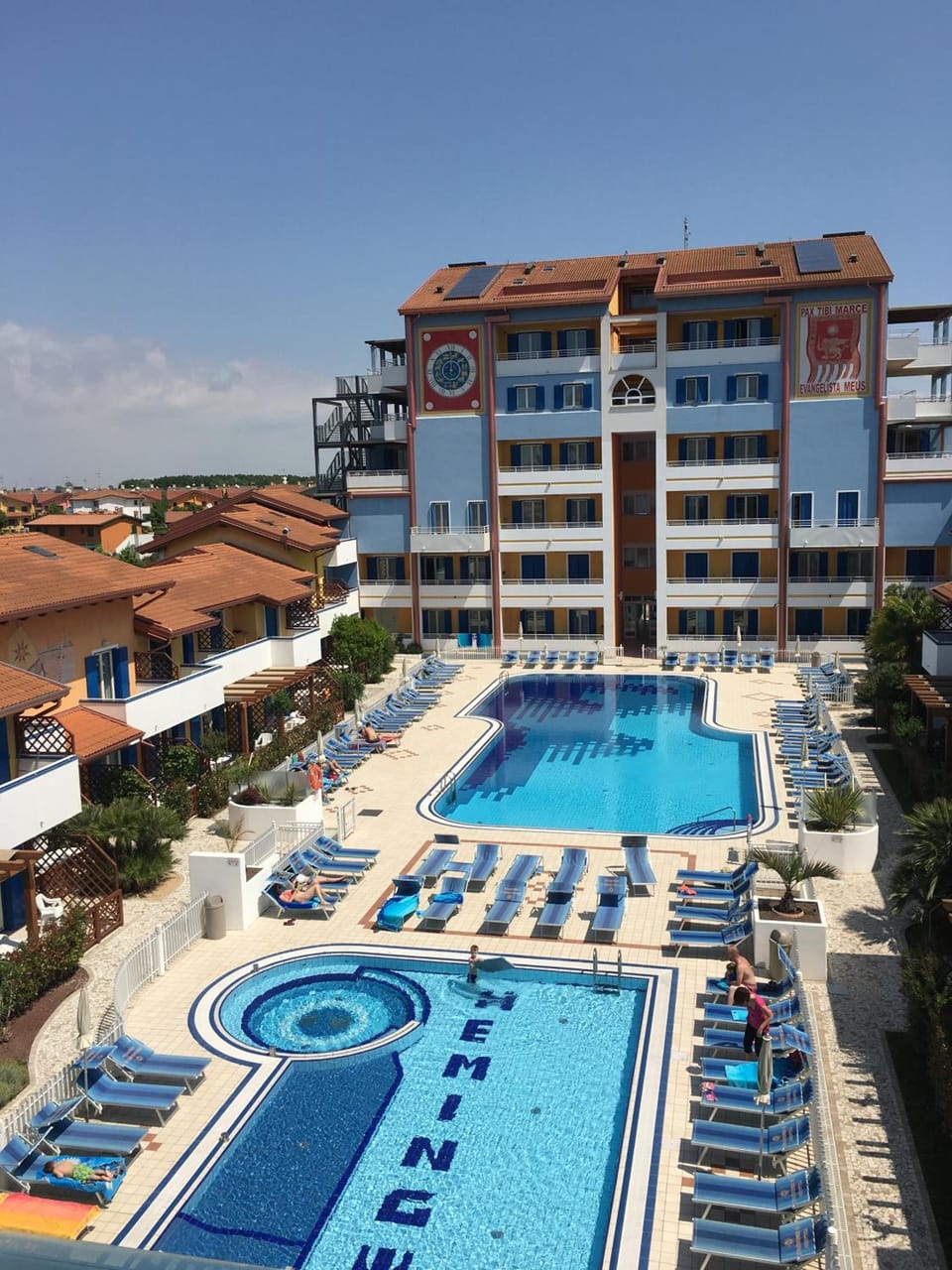 Swimming pool