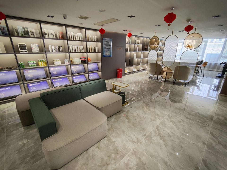 Green Tree Inn Express Shijiazhuang Hi-tech Zone Gate of the World Liucun Metro Station Hotel in China