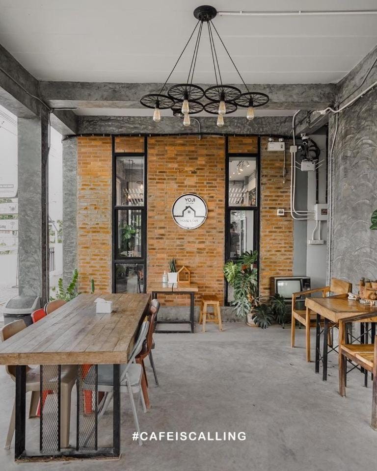 YOJI House and Cafe Hostel in Thailand