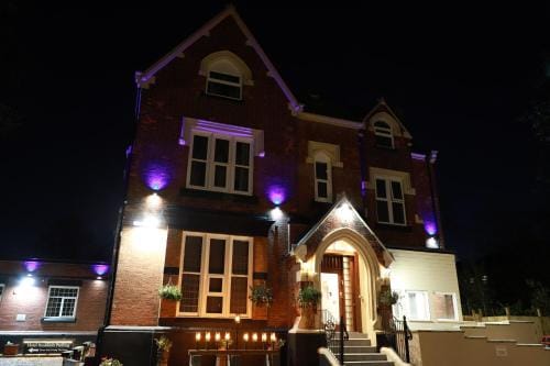 Hazeldean Hotel in Prestwich