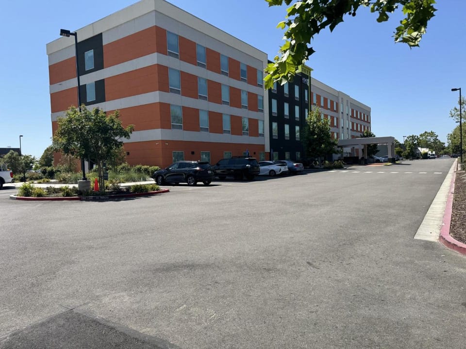 Home2 Suites by Hilton Hayward Hotel in Hayward