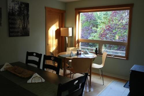 Five Elements Lodge B&B with Outdoor Spa Hotel in Galiano Island