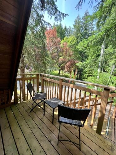 Five Elements Lodge B&B with Outdoor Spa Hotel in Galiano Island