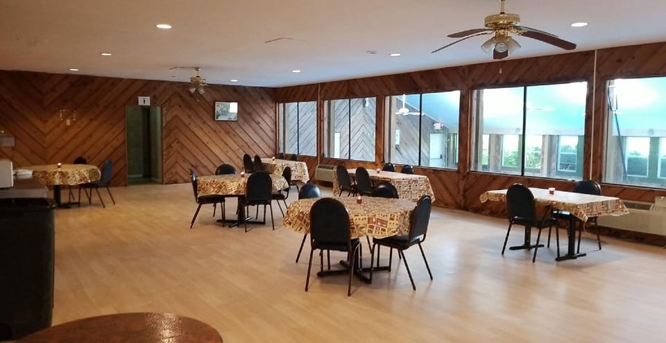 Glenwood Inn & Conference Center Hotel in Pocono Mountains