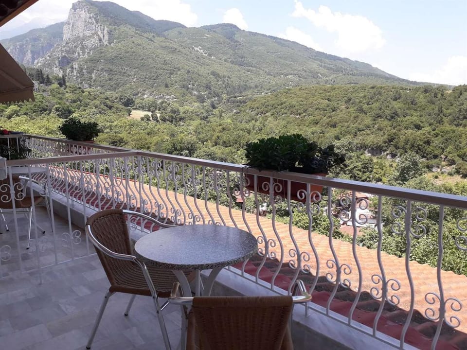 Olympus View Rooms Sauna & Spa Hotel in Litochoro