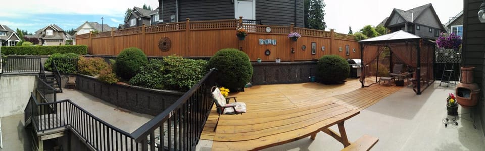 Sunny Island by White Rock B&B Hotel in Surrey