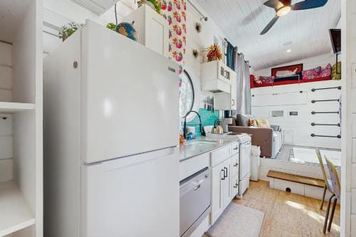 Chimney Rock Tiny Home Hotel in Canyon Lake
