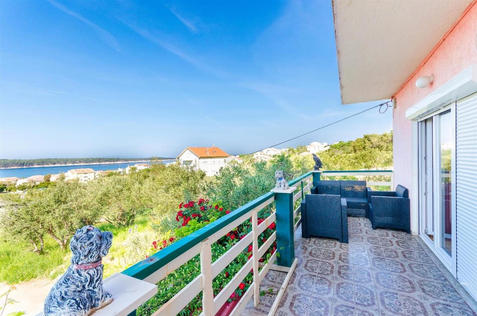 Apartments Opsenica Hotel in Lika-Senj County