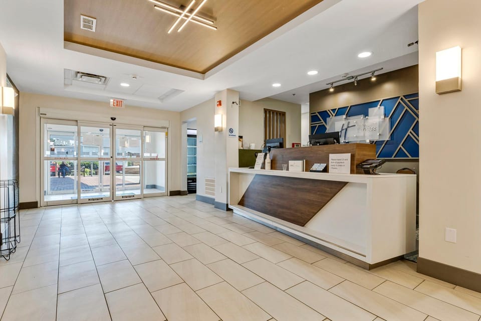Holiday Inn Express Hotel & Suites Starkville By IHG Hotel in Starkville