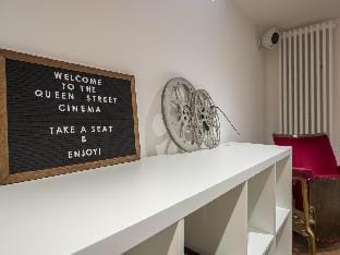 The Tansy House on Queen Street Hotel in York