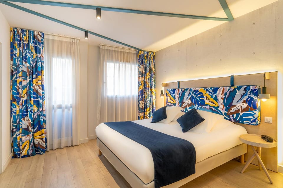 Suite room