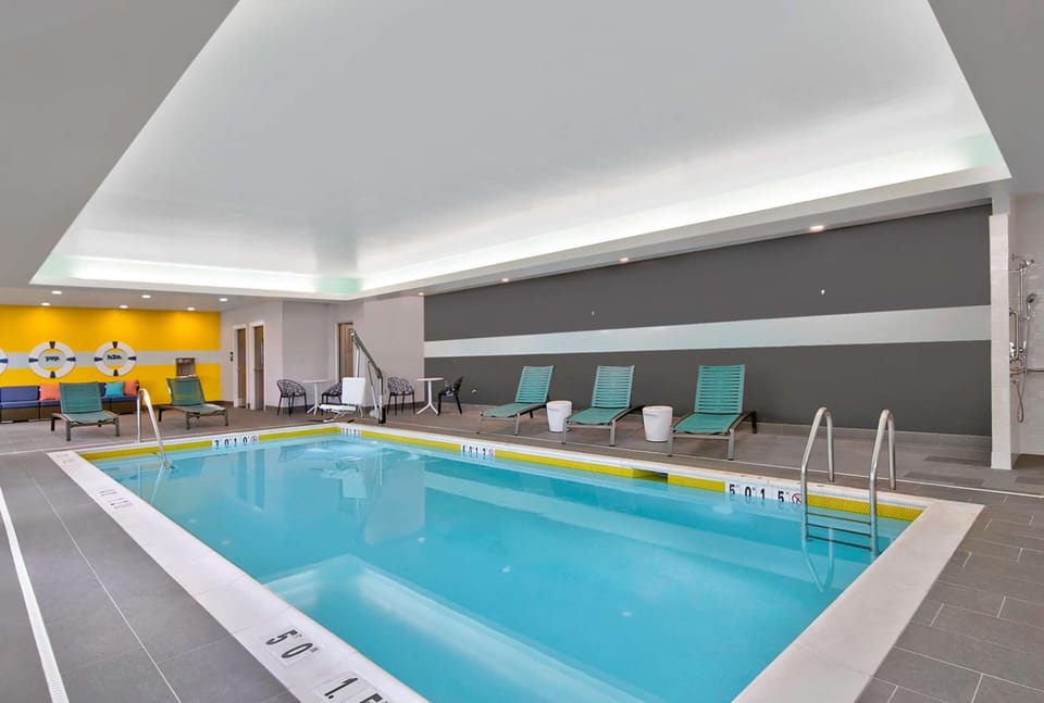 Tru by Hilton Ashburn One Loudoun Hotel in Ashburn
