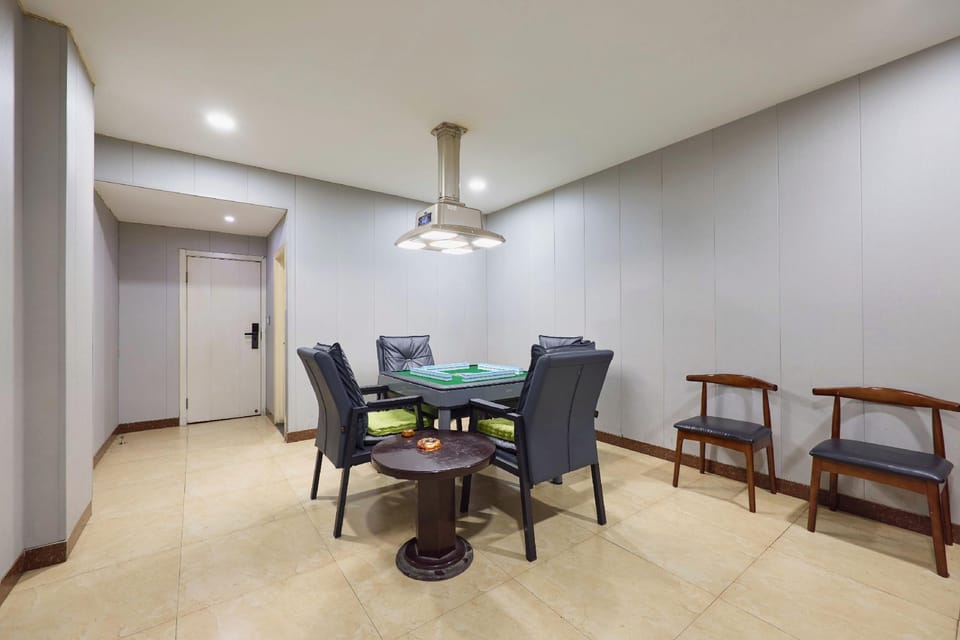Ryouhin HOTEL (Ningbo Beilun Passenger Transport Center Mingzhou Road) Hotel in Zhejiang