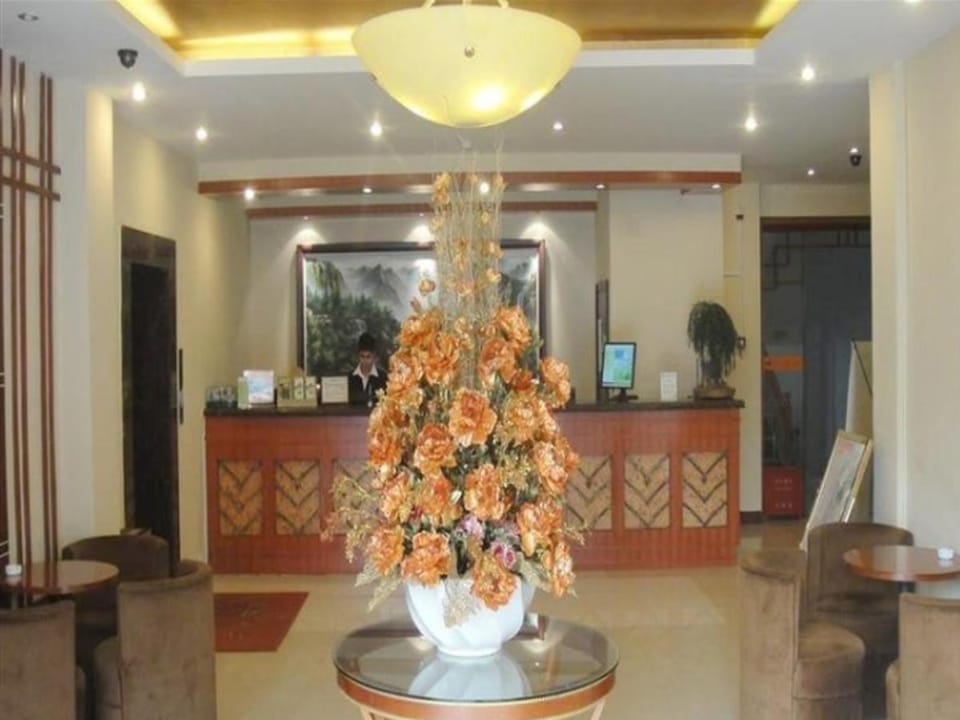 GreenTree Inn Nanjing ZhonGYAnGMEn Railway Station Express Hotel Hotel in Nanjing