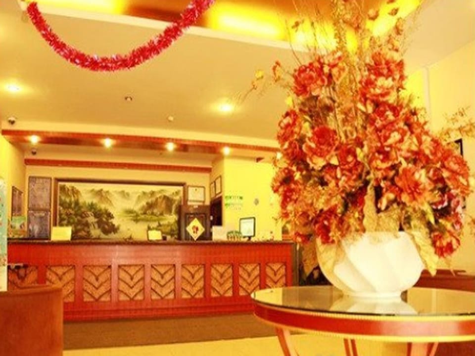GreenTree Inn Nanjing ZhonGYAnGMEn Railway Station Express Hotel Hotel in Nanjing