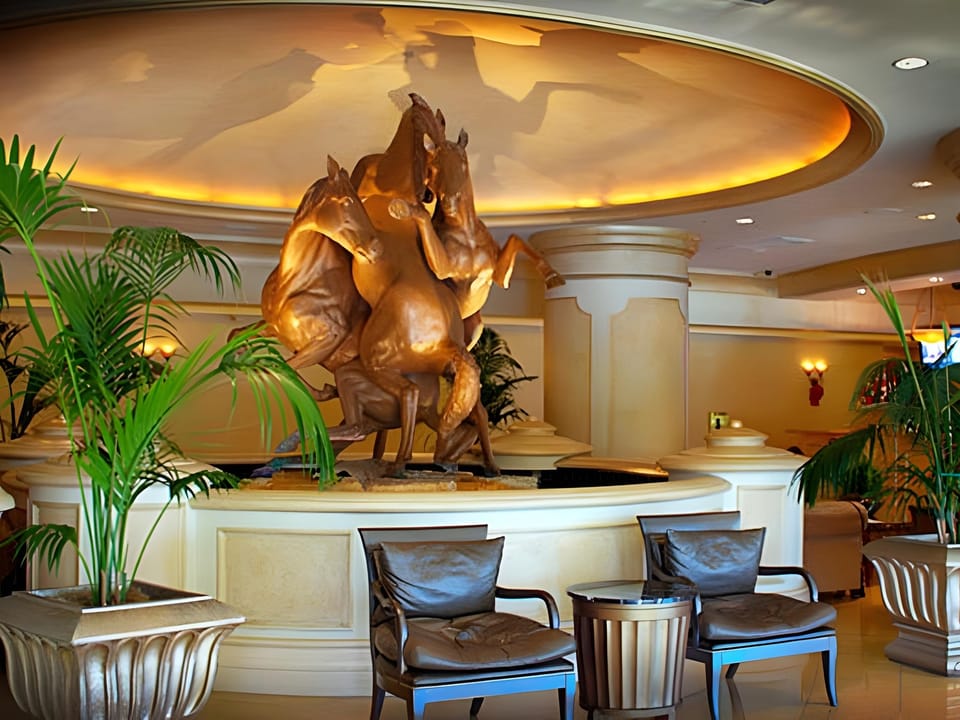 Raintree's at Polo Tower Hotel in Las Vegas Strip