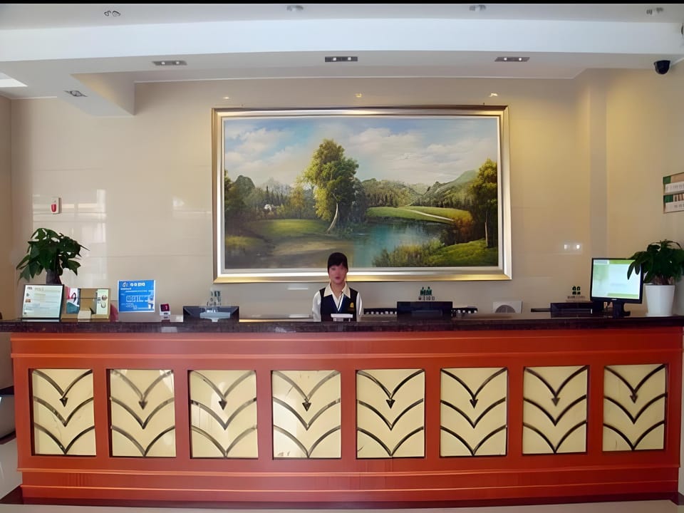 GreenTree Inn Wuxi Huishan District Taihu Huanle Garden Qianqiao Express Hotel Hotel in Suzhou